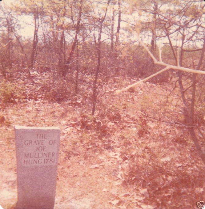 Bass River - Joe Mulliners Grave - old