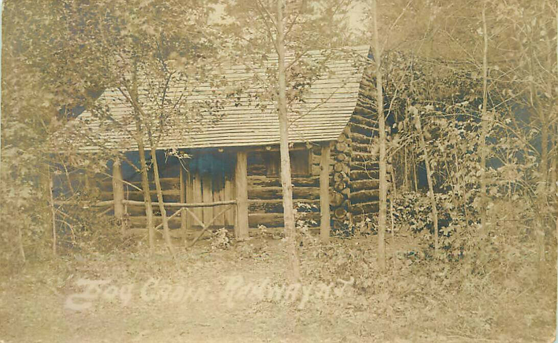 Palmyra - Log Cabin - 1906