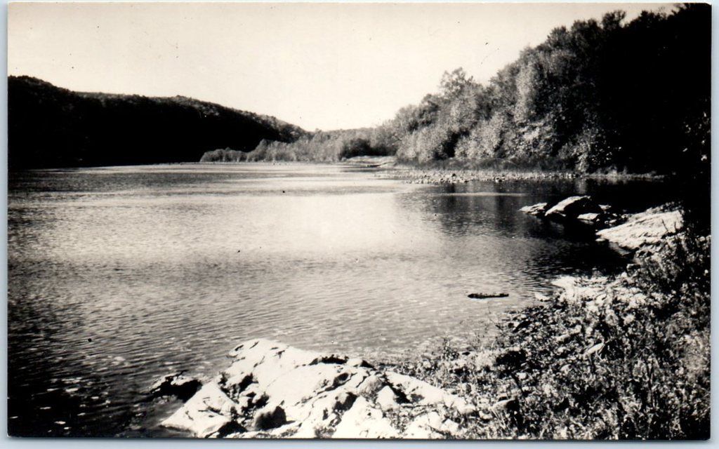 Flatbrookville - Stephens point on the Delaware