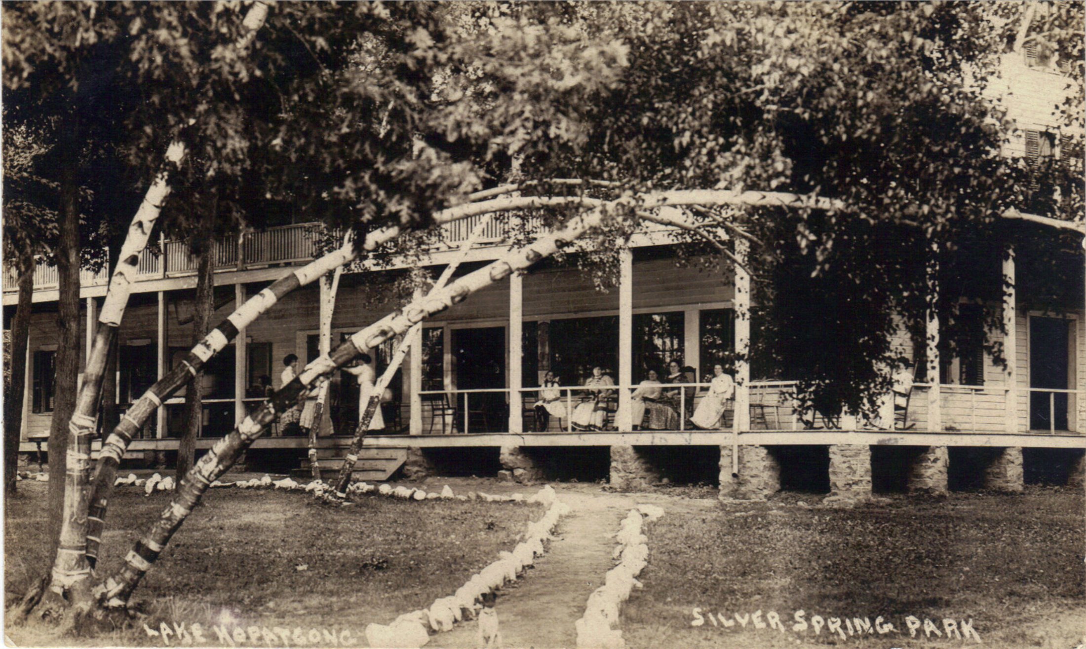 Lake Hopatcong - On the porch at Silver Spring Park - Harris - c 1910